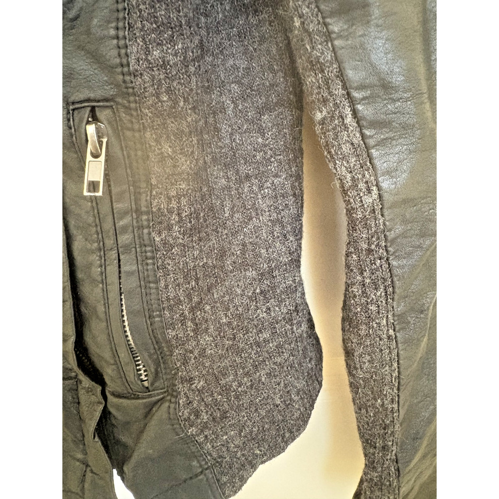 Miss Me Jacket Women Small Black Faux Fur Vegan Leather Crop Vintage Y2K Moto - Picture 3 of 5